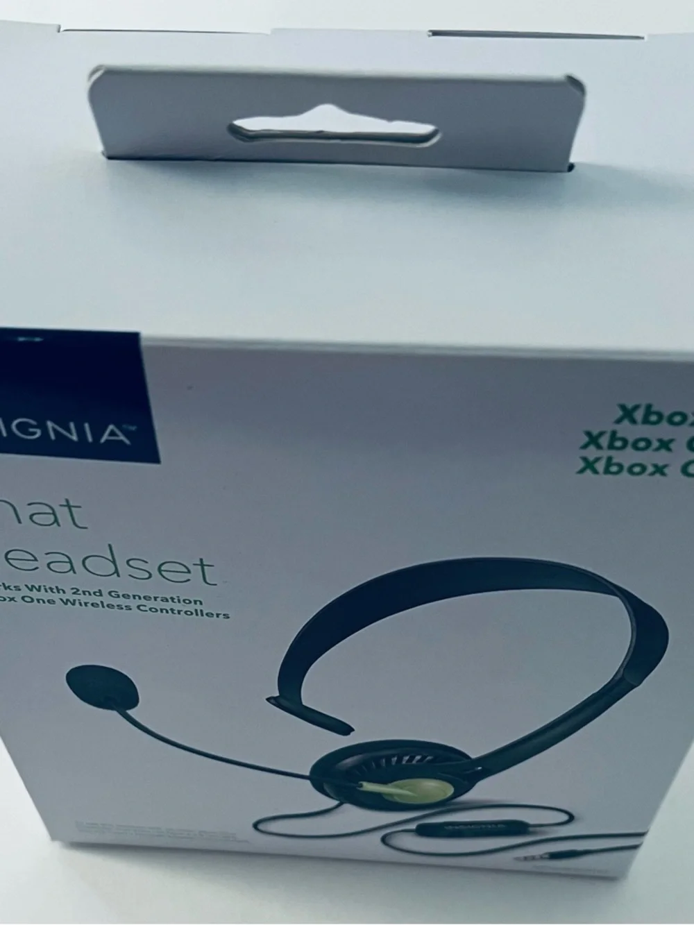 Insignia Xbox One Chat Headset Wired Mic NS-GXBOCH101 Compatible One S X
